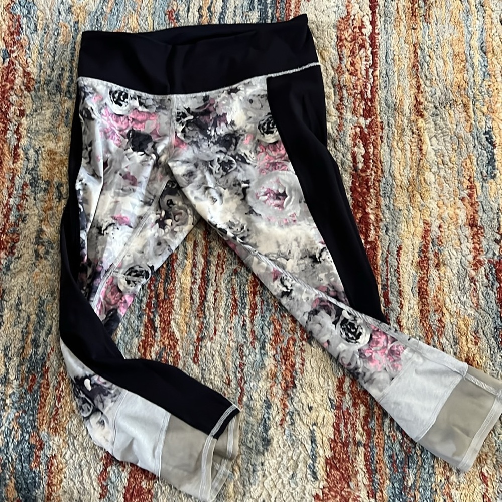 Lululemon capris